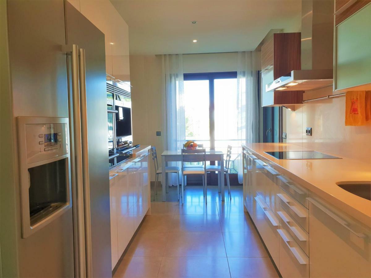 Luxury Apartment Frontal To The Sea In Estepona Doncella Beach Exterior foto