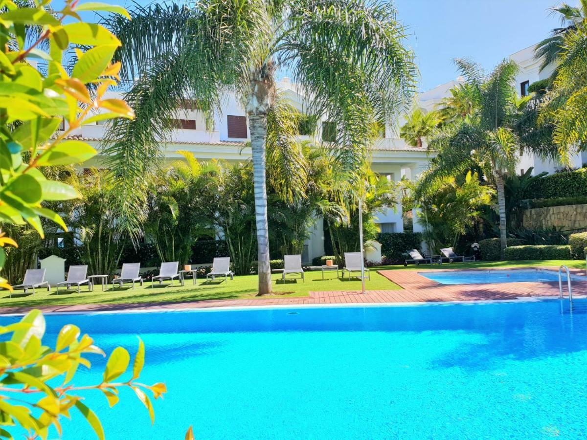 Luxury Apartment Frontal To The Sea In Estepona Doncella Beach Exterior foto